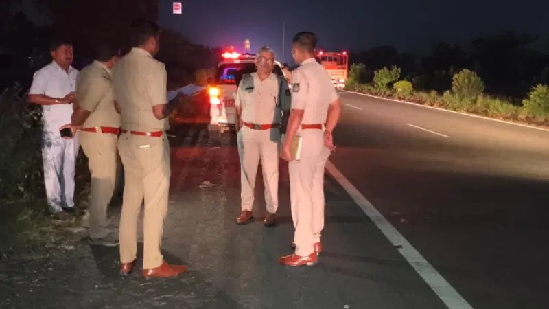 ಕೊಪ್ಪಳ ಹುಲಿಗೆಮ್ಮ ಪಾದಯಾತ್ರಿಕರ ಮೇಲೆ ಹರಿದ ಬಸ್‌ – ಮೂವರು ಸಾವು, ನಾಲ್ವರಿಗೆ&nbsp;ಗಾಯ